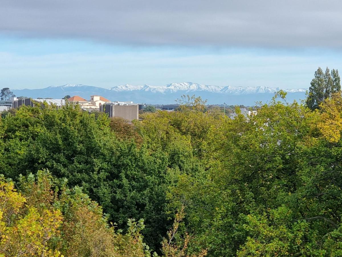 Latimer Loft - Christchurch Holiday Homes Экстерьер фото