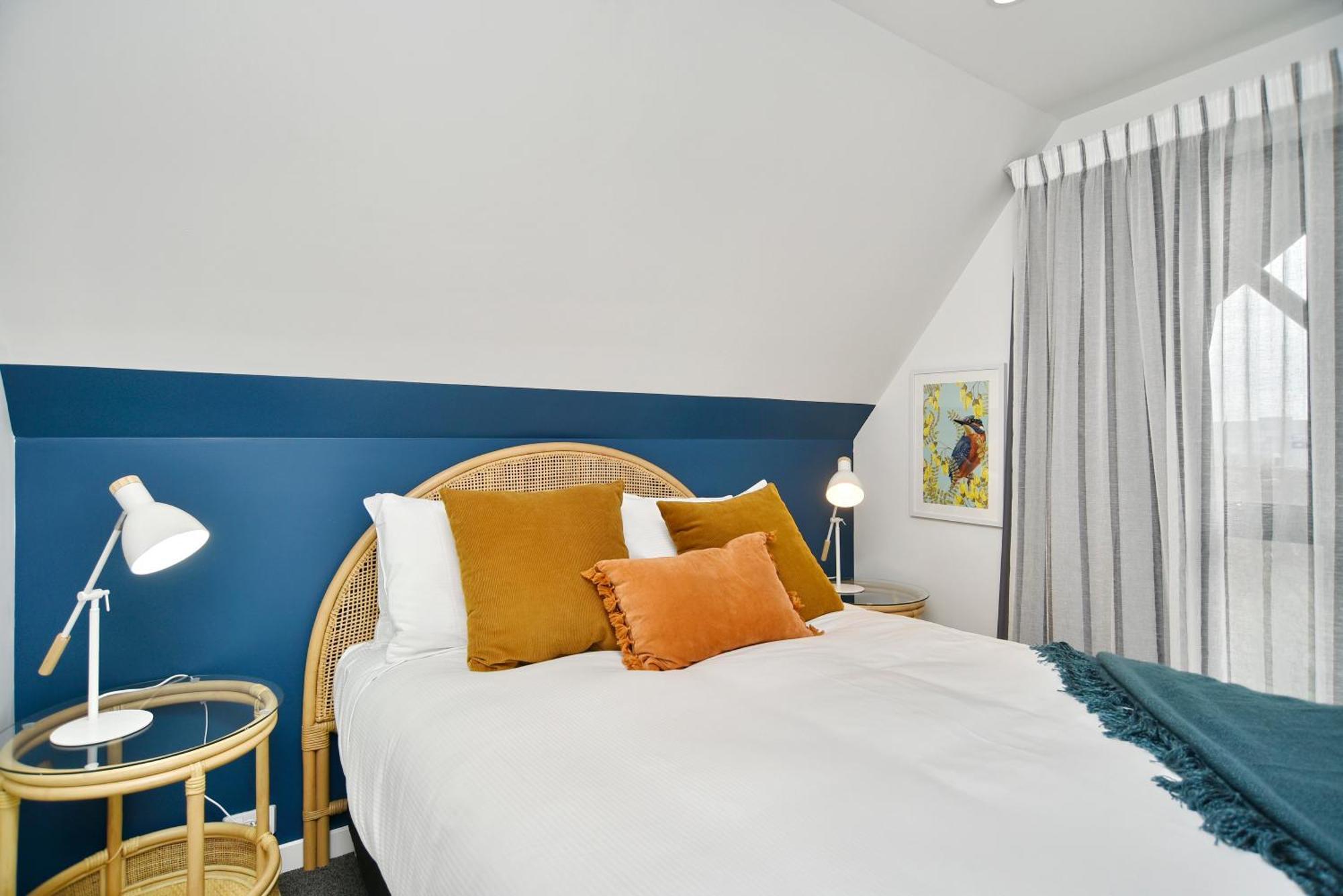 Latimer Loft - Christchurch Holiday Homes Экстерьер фото