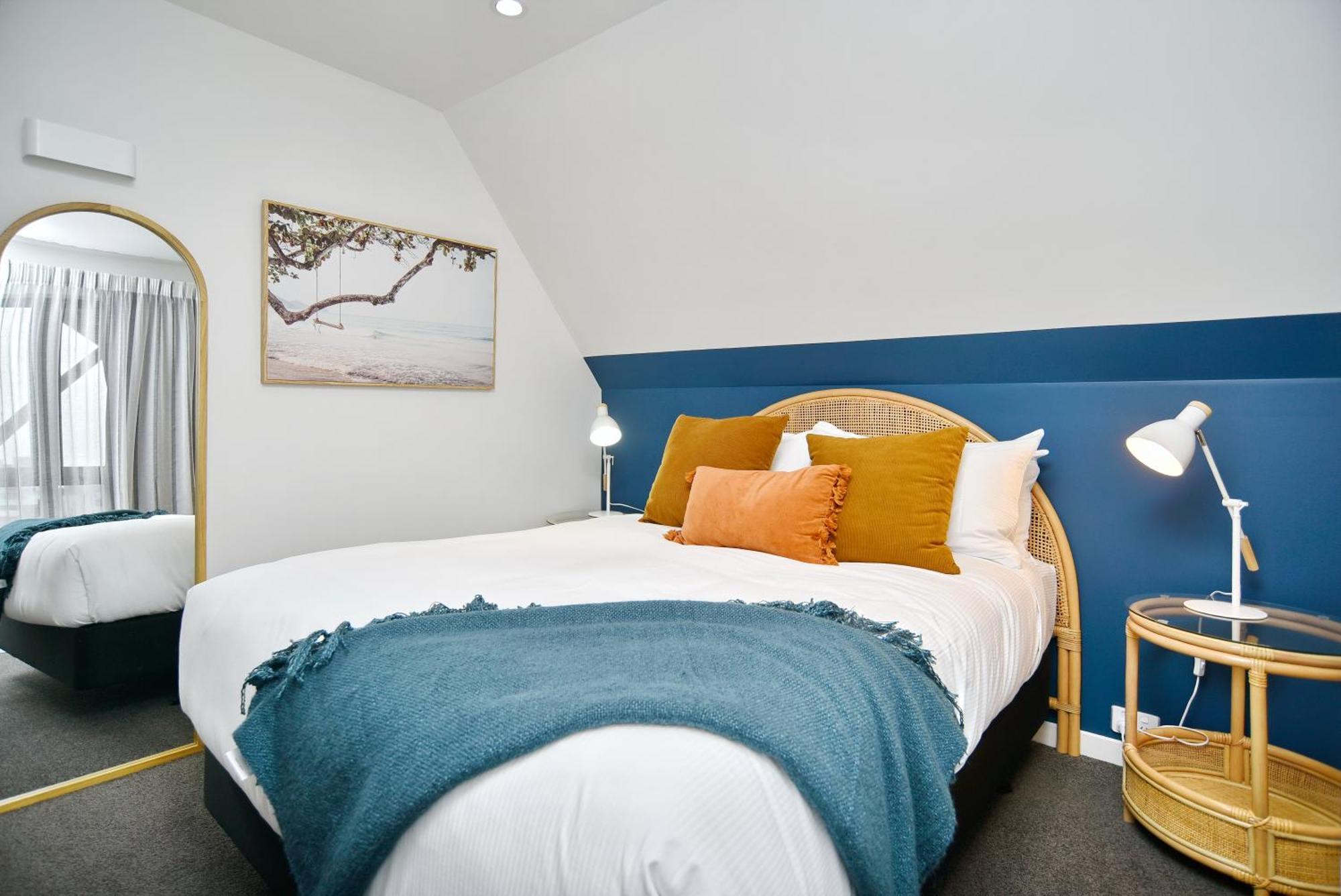 Latimer Loft - Christchurch Holiday Homes Экстерьер фото