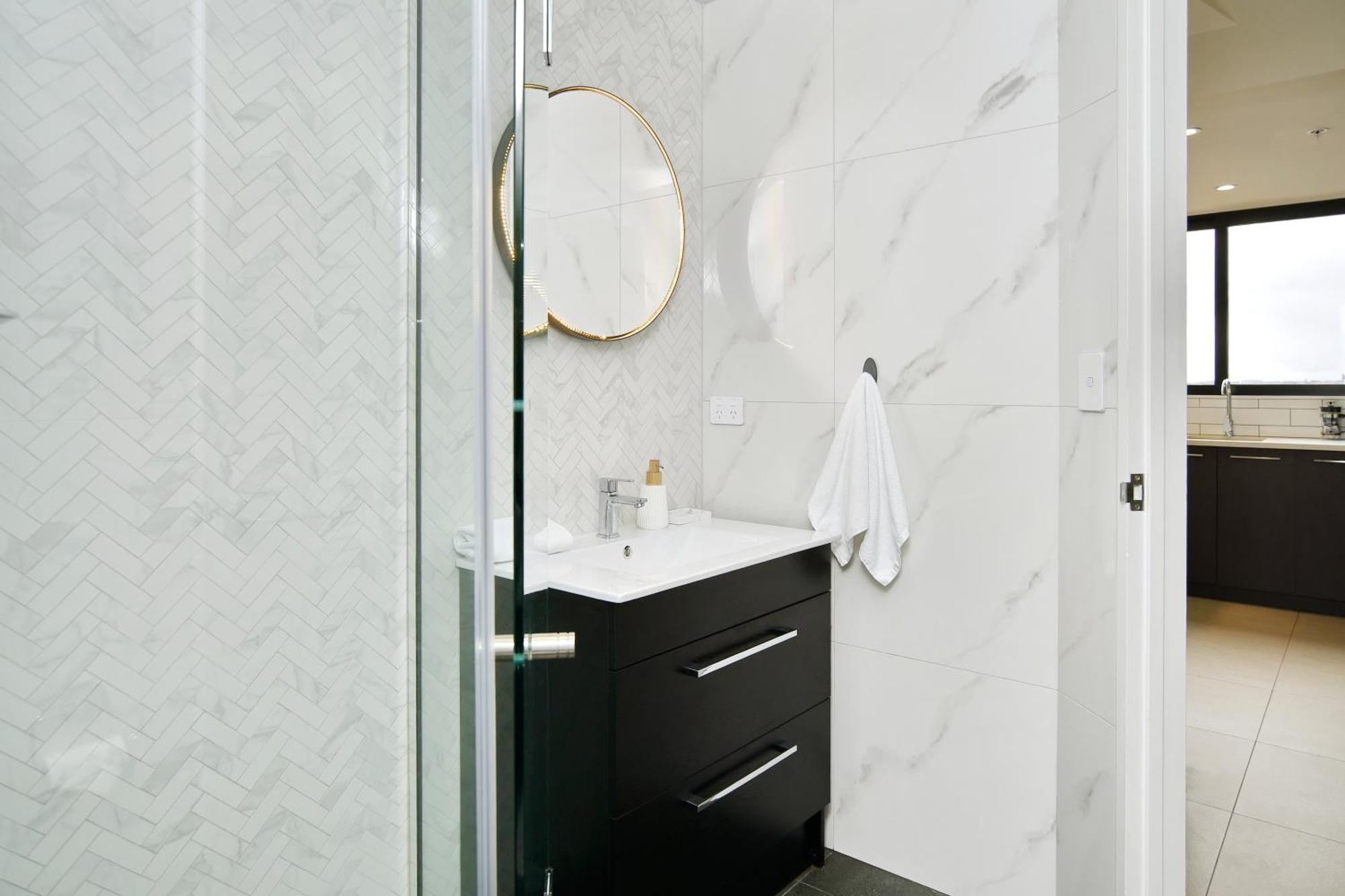 Latimer Loft - Christchurch Holiday Homes Экстерьер фото