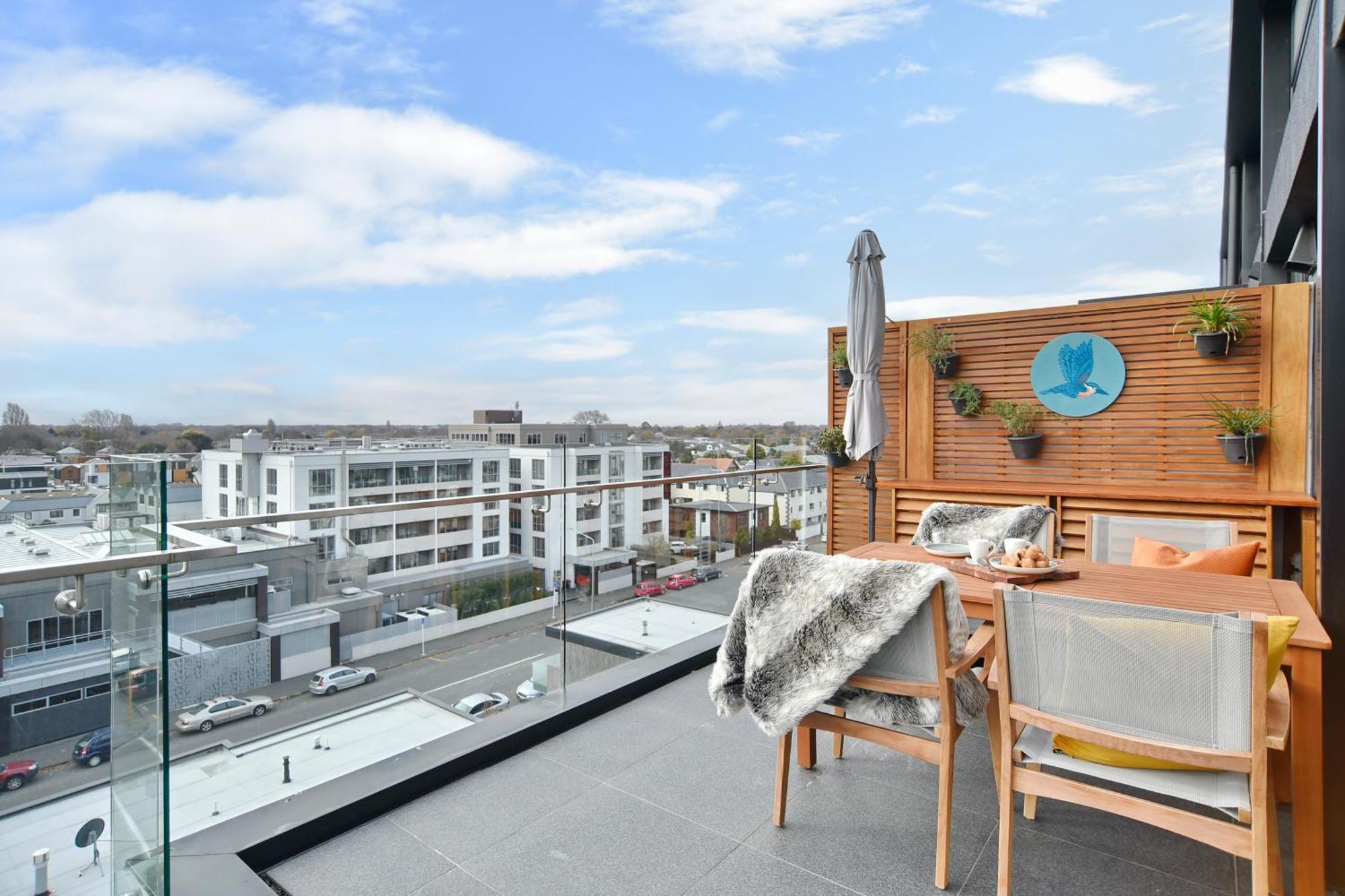 Latimer Loft - Christchurch Holiday Homes Экстерьер фото